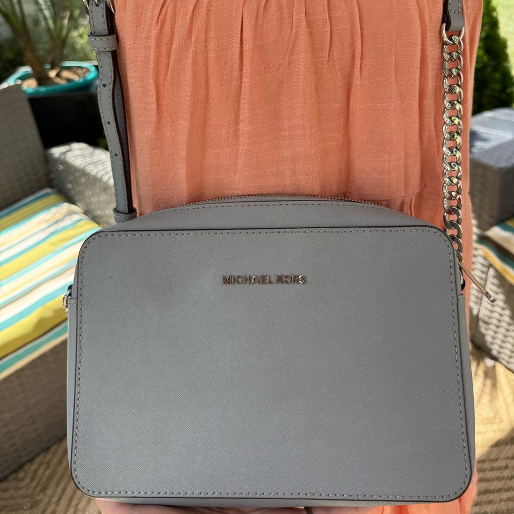 Michael Kors Elegant Gray Crossbody Bag